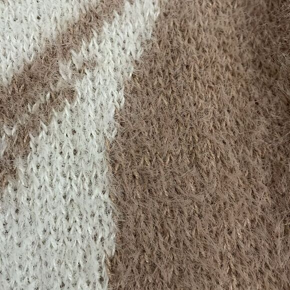 Hollister Cream and Brown Marbled Crew Neck Sweater Womens Size Large - Picture 11 of 11